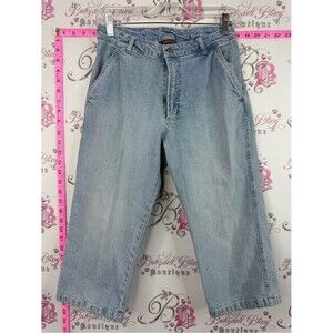 Suzanne Rae capri pants y2k Light Blue Denim Capris Women’s Relaxed Fit